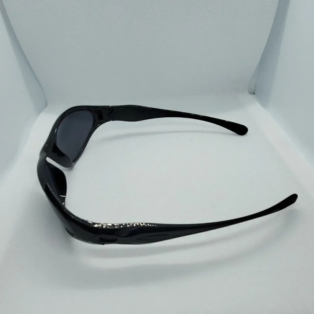 UV3 Black Sunglasses
